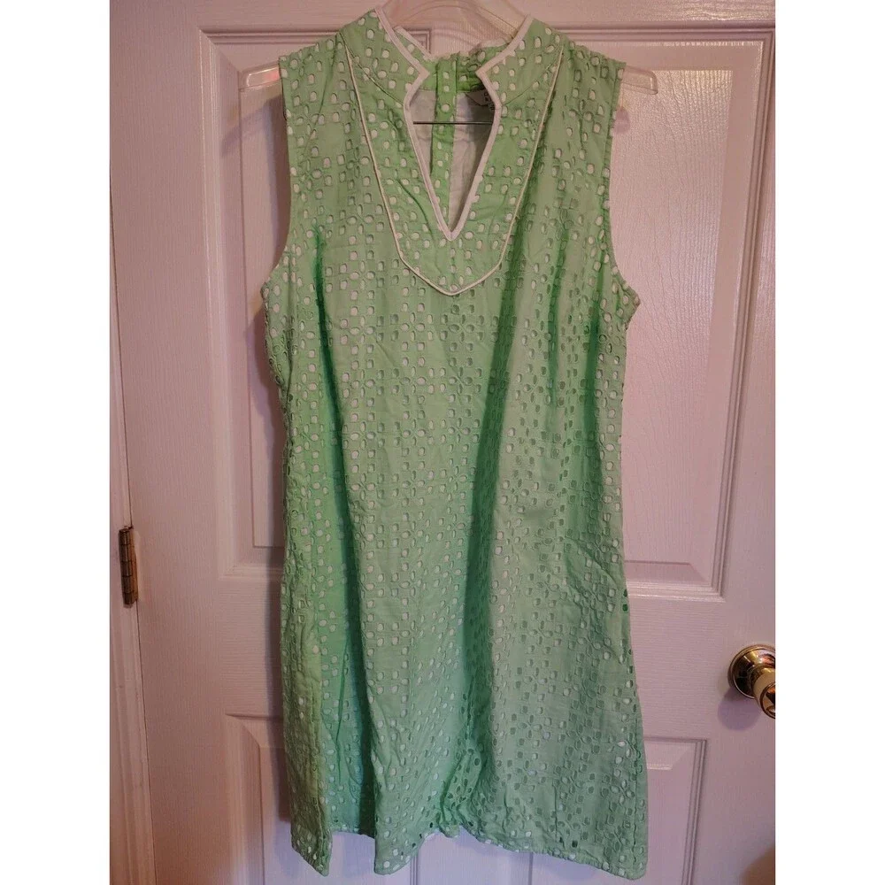 Crown & Ivy Girls 10 Green/White Eyelet Shift V-Neck Sleeveless Zip Dress